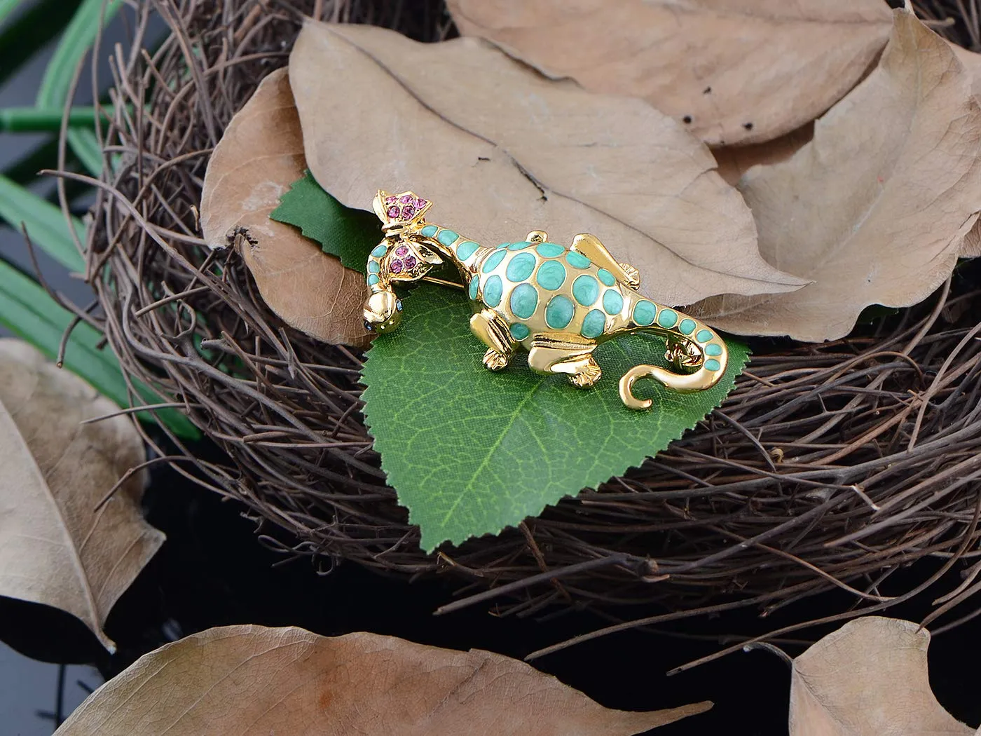 Alilang Swarovski Crystal Elements Spotted Green Dinosaur w Bow Tie Fashion Pin Brooch